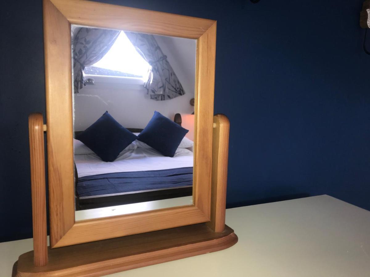 Foxes Sea Side Retreat Deluxe Chalet Is A Lovely Holiday Home Tucked Away On The Kent Coast Kingsdown  エクステリア 写真